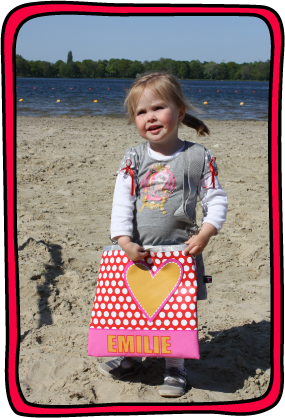 fien-met-tas.png
