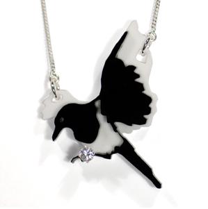 Ketting vliegende ekster 