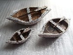 http://myshop.s3-external-3.amazonaws.com/shop1369500.pictures.000_0715.kl.jpg