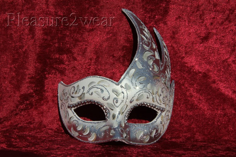 Cigno mask