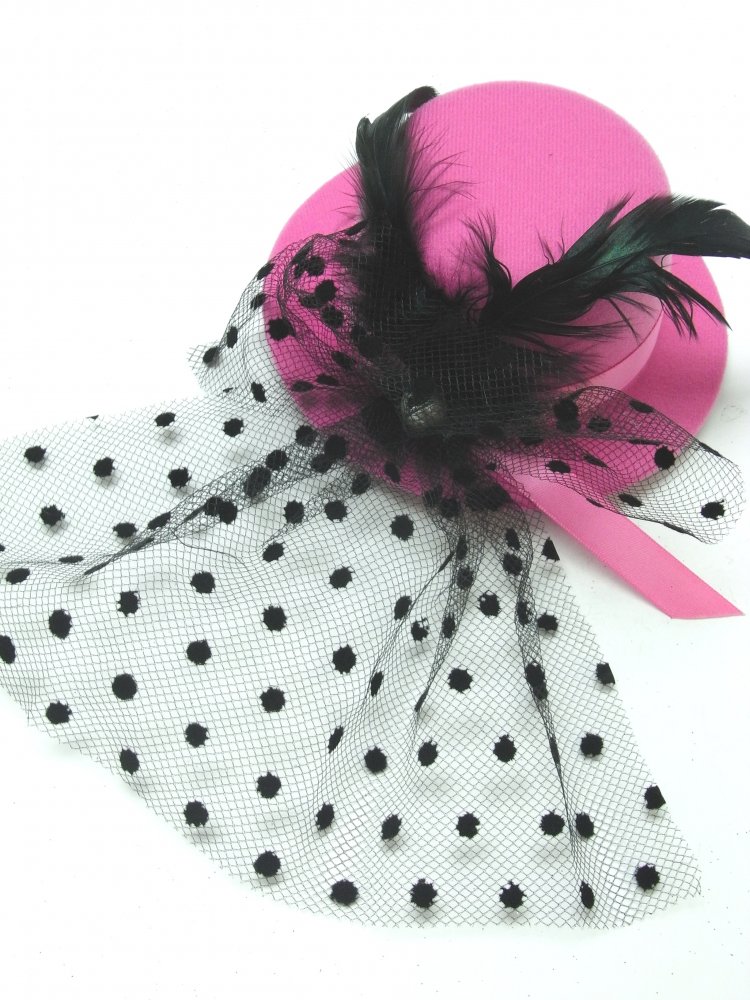 Fascinators hats � 13 cm.
