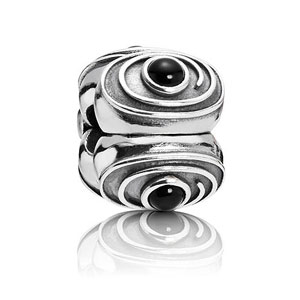 http://myshop.s3-external-3.amazonaws.com/shop2017900.pictures.790560ON_mi.jpg