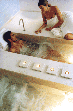 paar-in-bad-klein.jpg
