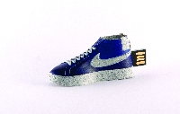 http://myshop.s3-external-3.amazonaws.com/shop2045800.images.cd715.jpg