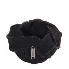 http://myshop.s3-external-3.amazonaws.com/shop2076500.pictures.BS-great-black-bracelet-suede-pl.jpg