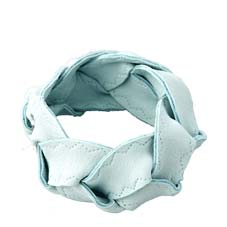 http://myshop.s3-external-3.amazonaws.com/shop2076500.pictures.CY-greaticy-bracelet-pl.jpg