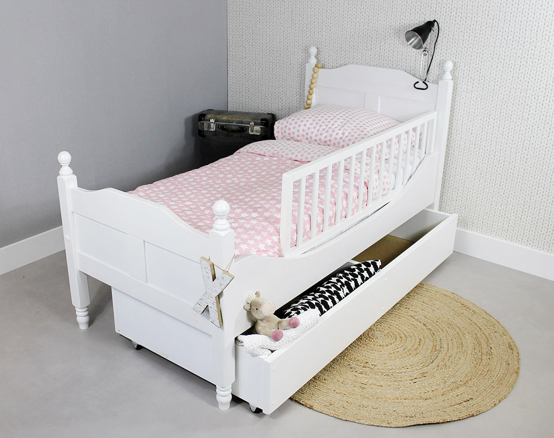 Peuterbed amalia 70x150 (in dekkend wit stevige lattenbodem)