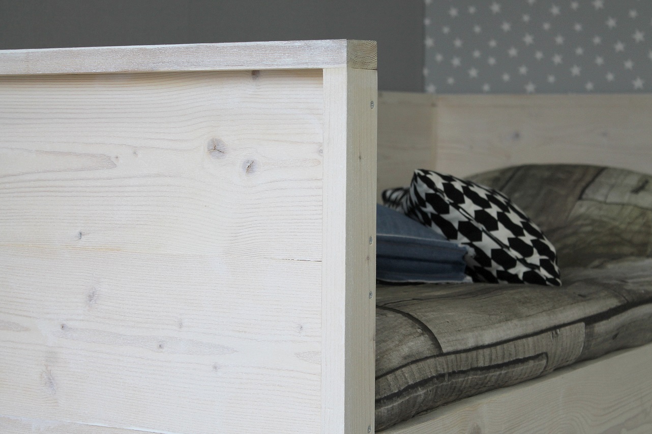Bedbank mike 90x220 in nieuw steigerhout