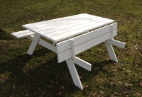 http://myshop.s3-external-3.amazonaws.com/shop2329900.pictures.picknicktafel%20wit%202%20200px.JPG