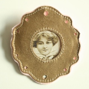 Broche Mir goud NIEUW