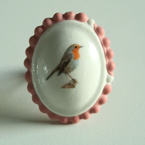 Ring roodborst roze