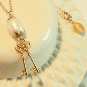 Sleutel parel ketting
