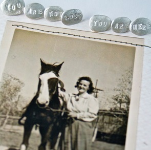 Broche set Quote