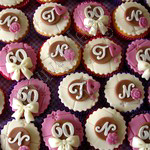 http://myshop.s3-external-3.amazonaws.com/shop3798100.images.tncakejesklw1.jpg