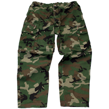 322 Camouflage worker