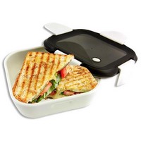 https://myshop.s3-external-3.amazonaws.com/shop1651200.pictures.50502bsmall_lunchbox_sandwich_mealbox.jpg