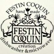 Het Festin Coquin servies is handbeschilderd en derhalve kunnen zich verschillen in kleur of dessin onderling voordoen. Dit geeft het servies ook z'n charme!