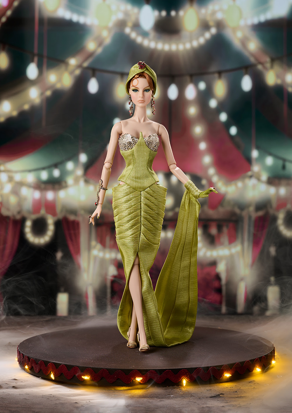 Charmeuse de Serpents Baroness Agnes Von Weiss